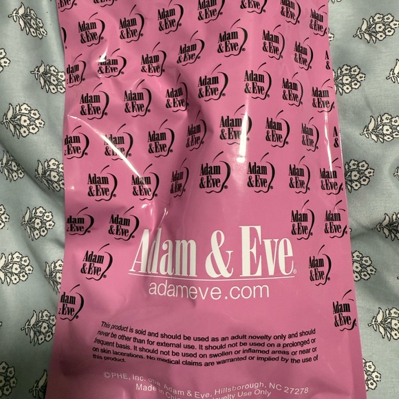 Pink Crystal Rabbit Vibe - Picture 2 of 2